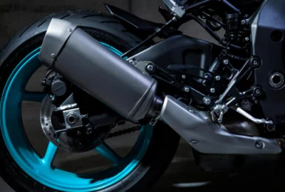Moto Yamaha MT 10 pot d'échappement