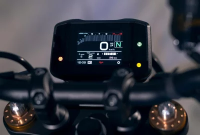 Moto Yamaha XSR 900 tableau de bord