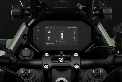 Moto Zero DSRX écran de bord