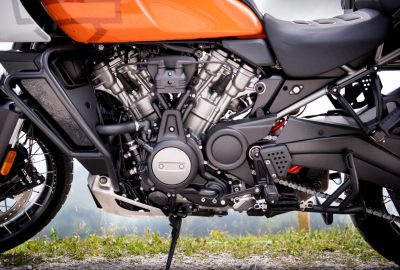 Moto Harley Pan America 1250 vue sur le moteur