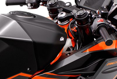 Moto KTM RC 125 poste de pilotage