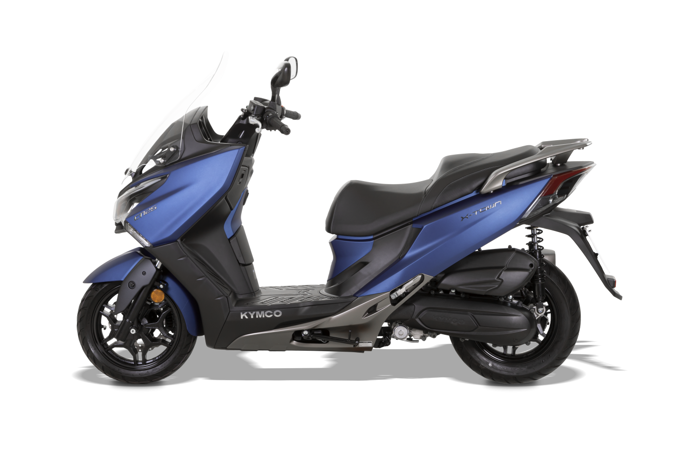 LLD Scooter Kymco X-Town City 125 vue profil gauche sur fond blanc